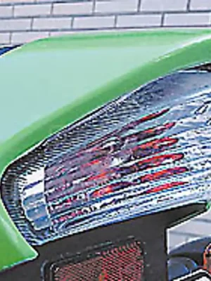 Moto světlo zadní KAWASAKI ZX-12R, 00-02 Express Levering